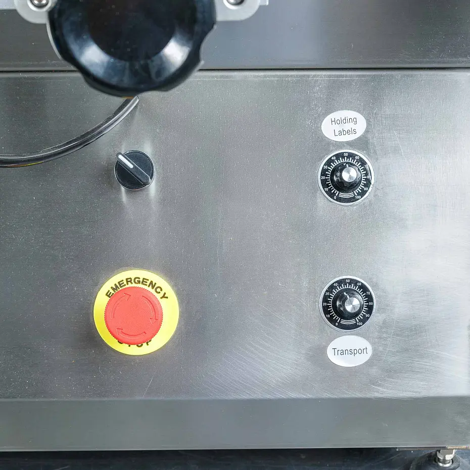 Автоматический этикетировщик для круглой тары с датером HLMT-130D Hualian - Купить с доставкой по всей России - 13