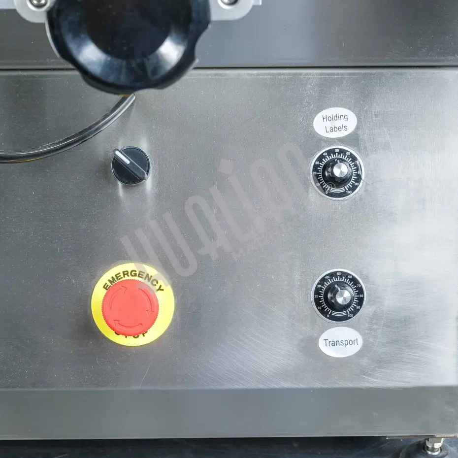 Автоматический этикетировщик для круглой тары с датером HLMT-130D Hualian - Купить с доставкой по всей России - 13