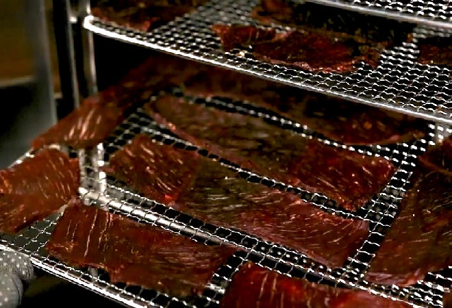 Что подарить на 23 февраля - Hualian Machinery Russia знает ответ!