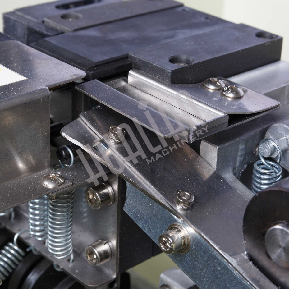 Полуавтоматическая стрейпинг-машина (закрытый стол) KZB-10H Hualian - Купить с доставкой по всей России - 17