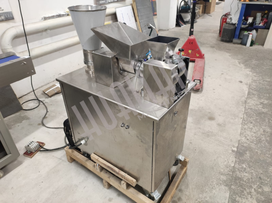 Автоматический пельменный аппарат (90*42*10) JGL-135-6A (7-8 гр.) HZ (Выставочный образец) Hualian - Купить с доставкой по всей России - 3