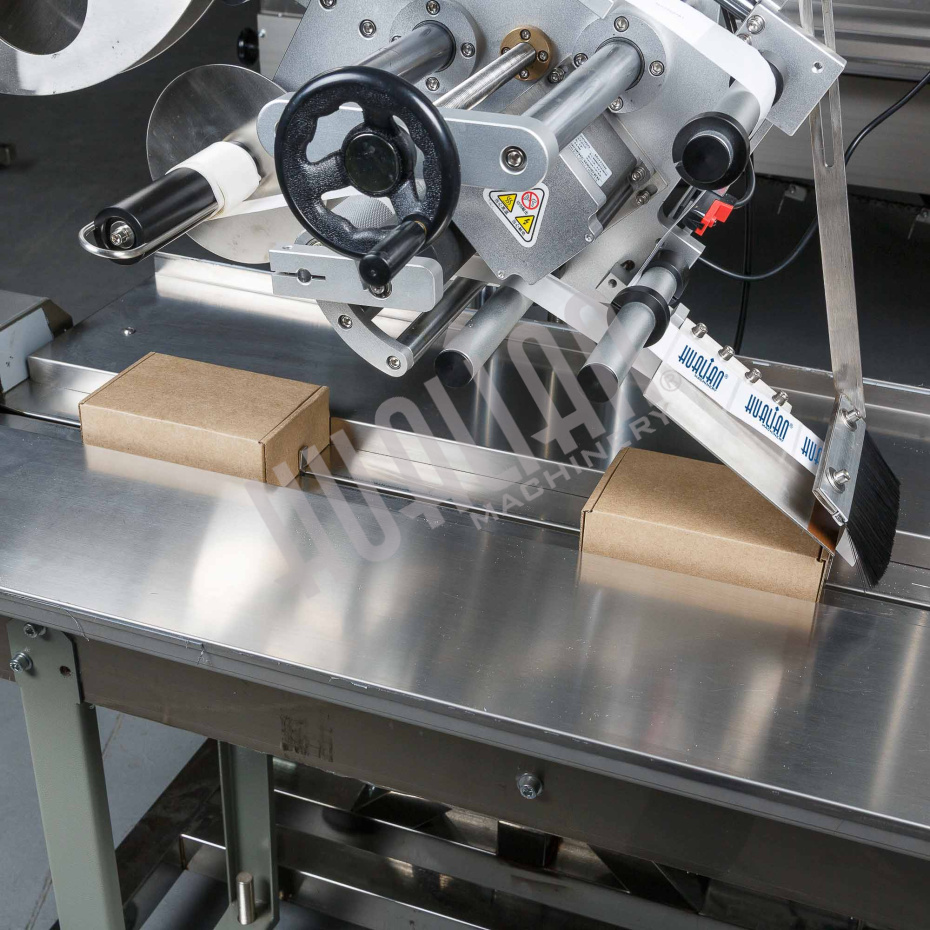 Автоматический этикетировщик для плоских поверхностей с датером HLMT-220TD Hualian - Купить с доставкой по всей России - 7