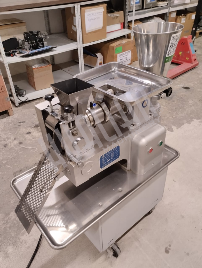 Автоматический пельменный аппарат JGL-135-5B (16-18 гр.) (Выставочный образец) Hualian - Купить с доставкой по всей России - 2