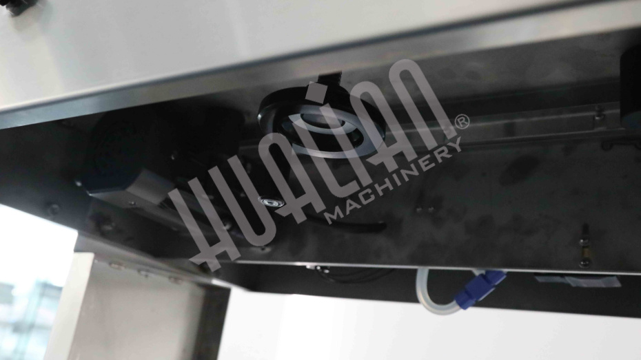 Горизонтальный конвейерный запайщик FRP-1120WH (SS) (нерж, каплеструйный принтер, откачка/наполн.возд) Hualian - Купить с доставкой по всей России - 15