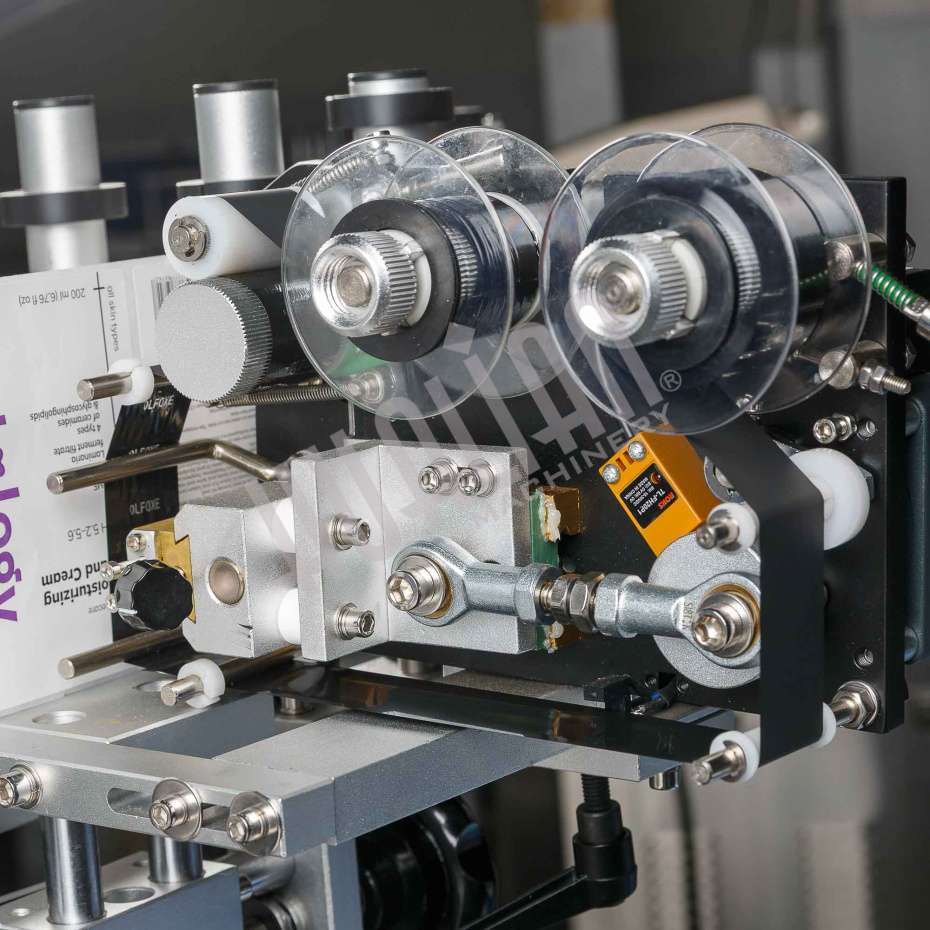 Автоматический этикетировщик для круглой тары с датером HLMT-130D Hualian - Купить с доставкой по всей России - 23