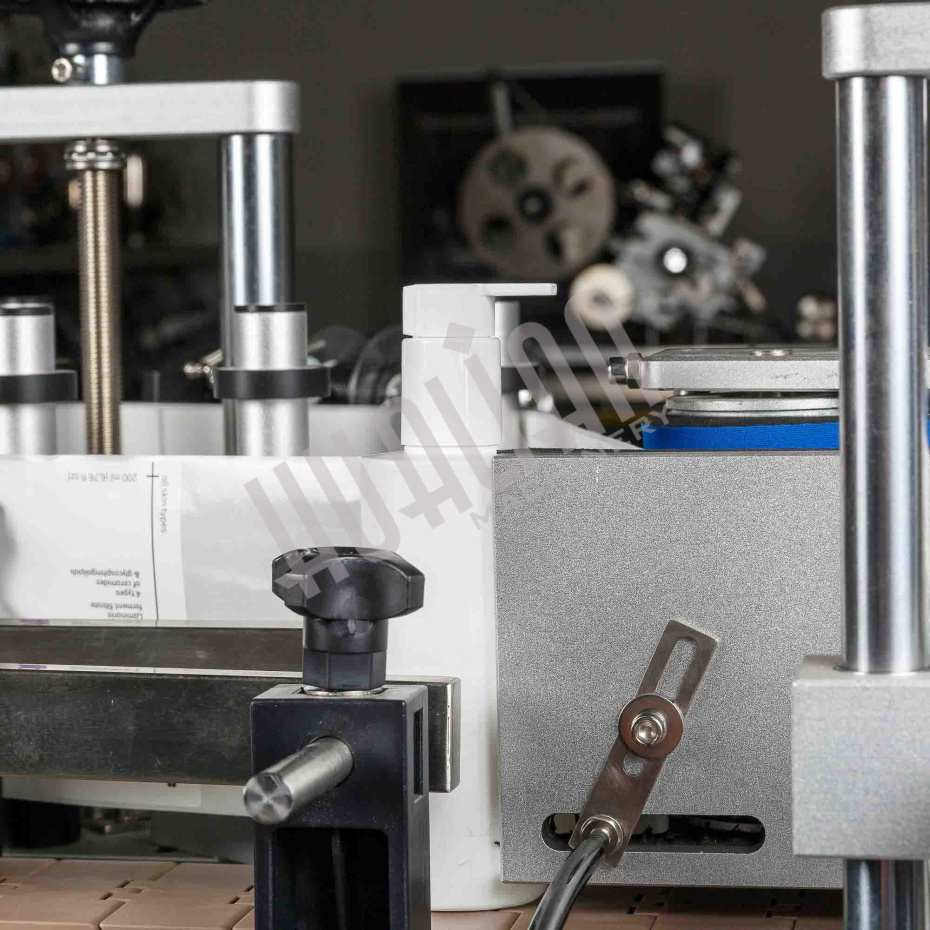 Автоматический этикетировщик для круглой тары с датером HLMT-130D Hualian - Купить с доставкой по всей России - 5