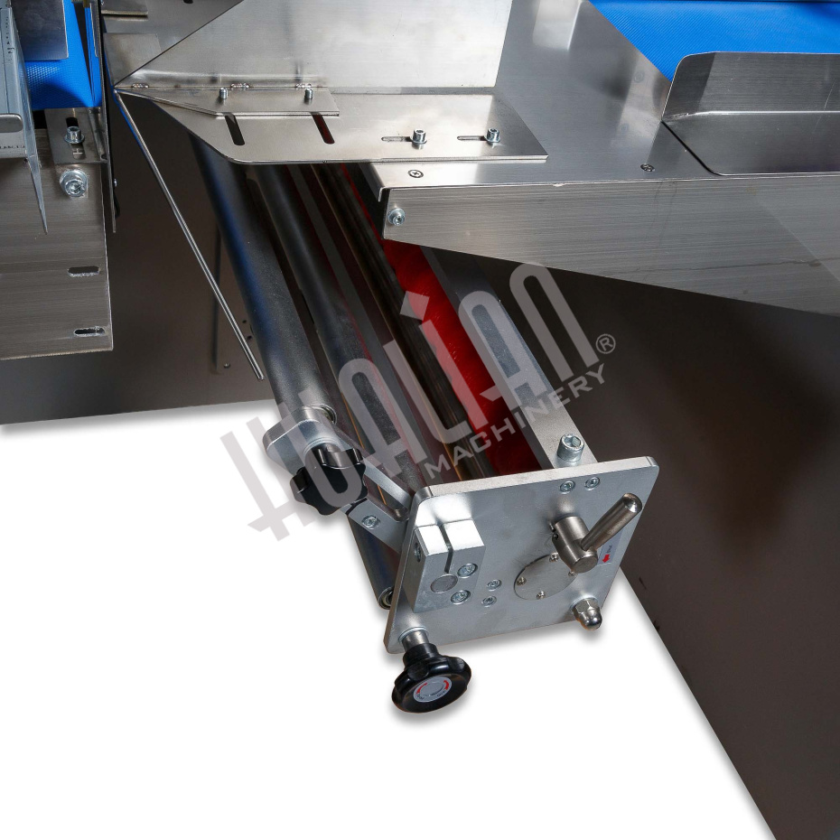 Автоматическая горизонтальная упаковочная машина DXDZ-600XD под ВПП (3 servo, лент. 250 мм, рег. форм., min bag L 130, H 120, трансп.попереч.запайки) Hualian - Купить с доставкой по всей России - 11