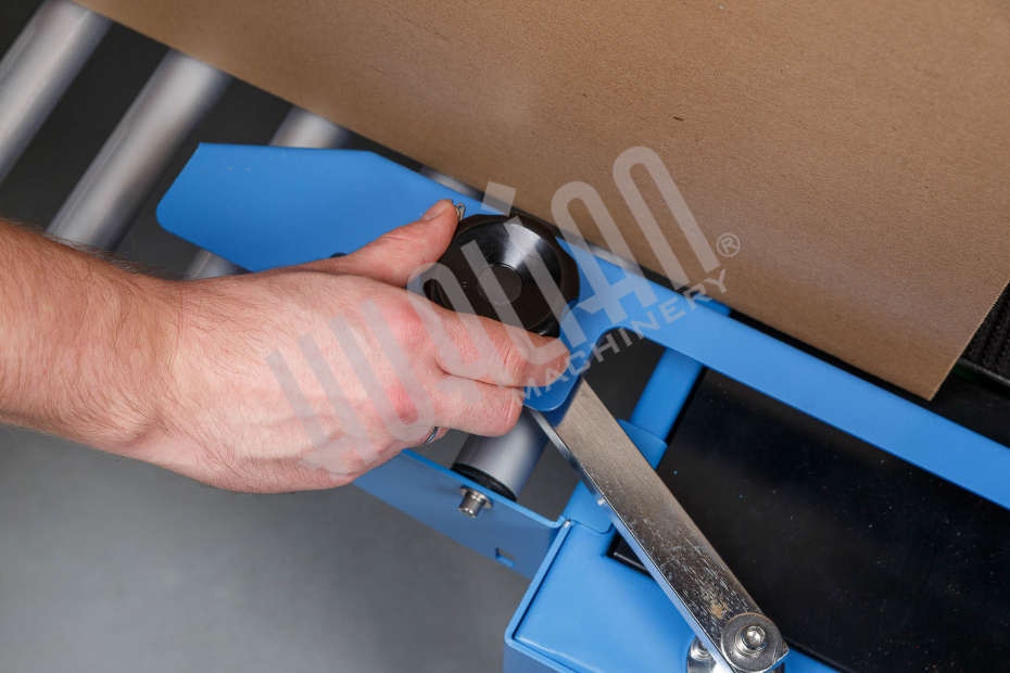 Полуавтоматический заклейщик коробов EC-60 Hualian - Купить с доставкой по всей России - 5