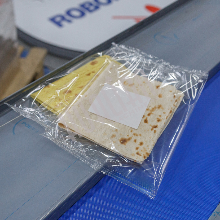 Горизонтальная упаковочная машина DXDZ-600XD (3 серв., H-110 мм, L не огр., W 145-285 мм, HL-1108, круг. отв., подбой, прок. пакета) Hualian - Купить с доставкой по всей России - 38