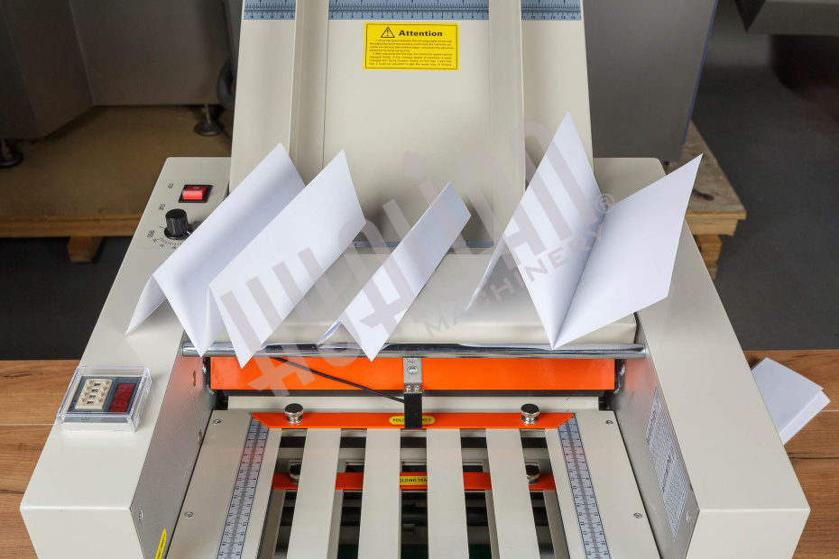 Фальцевальная машина ZE-8 Hualian - Купить с доставкой по всей России - 17