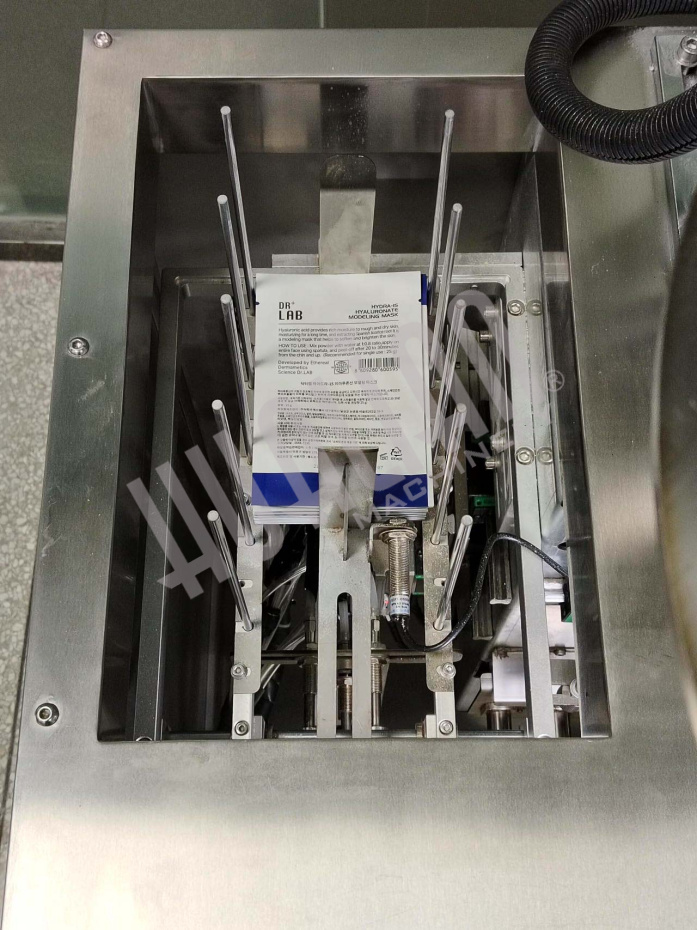 Мини дой-пак линия со шнековым дозатором HLDX-9018F  Hualian - Купить с доставкой по всей России - 4