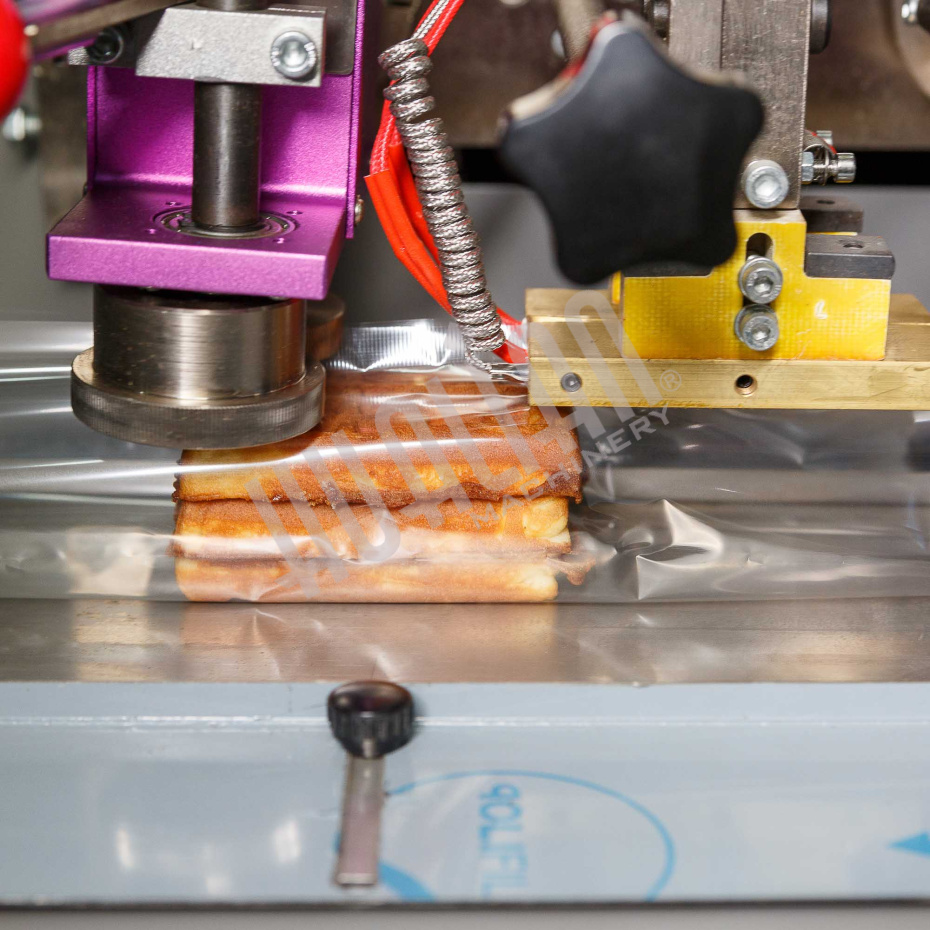 Горизонтальная упаковочная машина DXDZ-250XD (лент.100 мм, рег. форм., S 250, L 120-280, H 60) Hualian - Купить с доставкой по всей России - 10