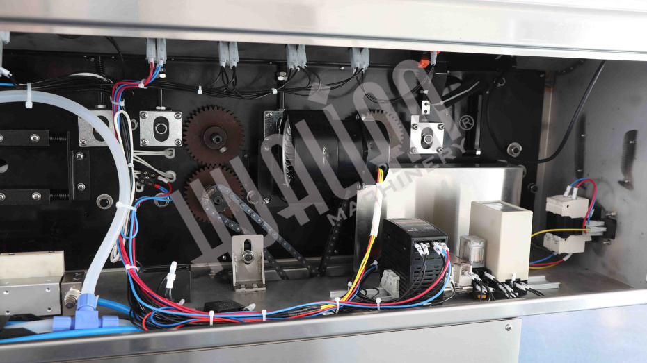 Горизонтальный конвейерный запайщик FRP-1120WH (SS) (нерж, каплеструйный принтер, откачка/наполн.возд) Hualian - Купить с доставкой по всей России - 9