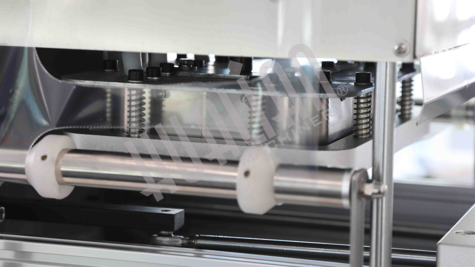 Автоматический запайщик лотков HL-95A (142*92, двойная матрица) Hualian - Купить с доставкой по всей России - 8