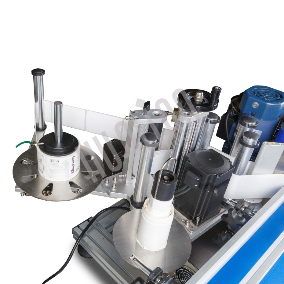 Автоматический этикетировщик для круглой тары с датером HLKP-35D Hualian - Купить с доставкой по всей России - 16