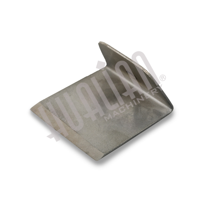 Нижний скребок для ST-ll (ширина 56мм, 18-20гр.) Hualian - Купить с доставкой по всей России