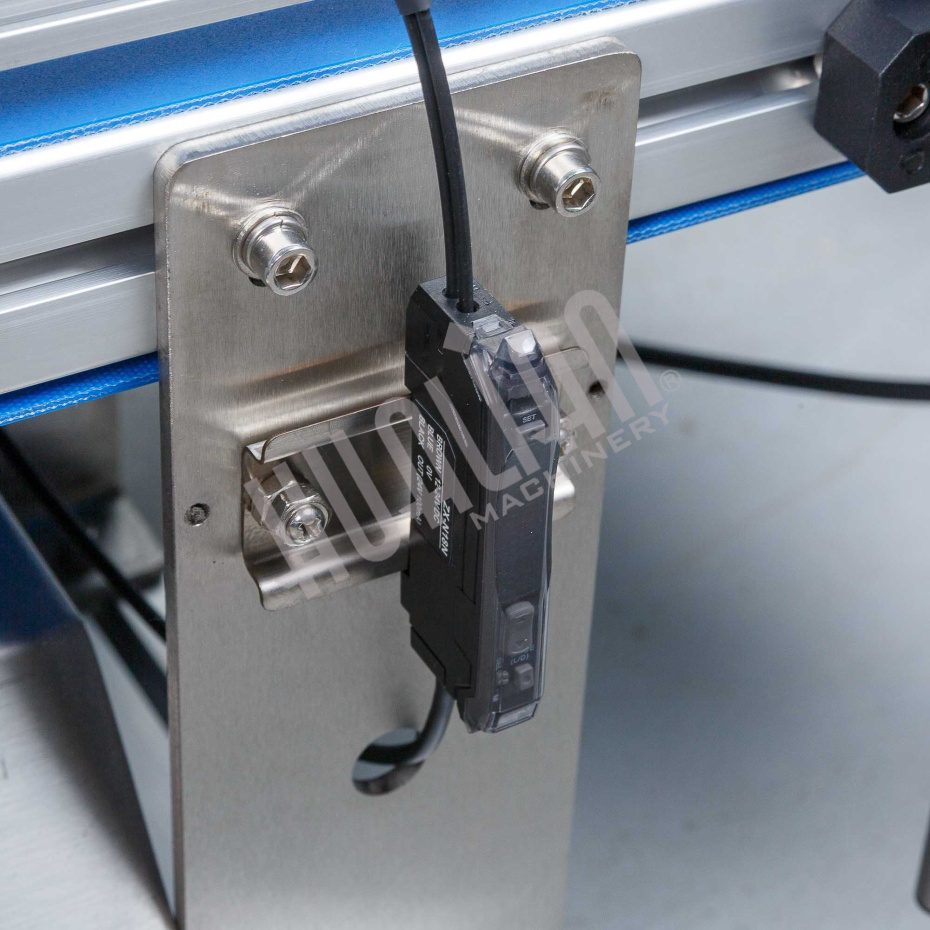 Автоматический этикетировщик для плоских поверхностей HLKBL-150 Hualian - Купить с доставкой по всей России - 19