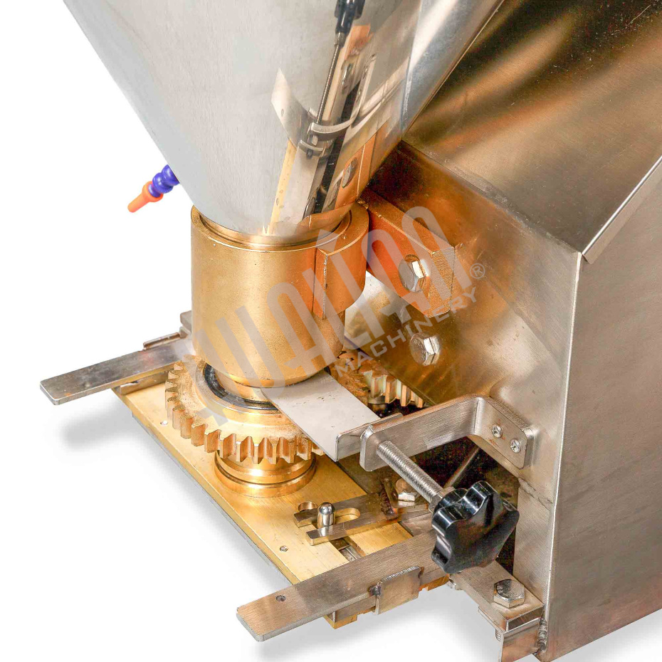 Машина для производства фрикаделек HL-280T (диаметр изделий 18, 22, 26 мм) Hualian - Купить с доставкой по всей России - 7