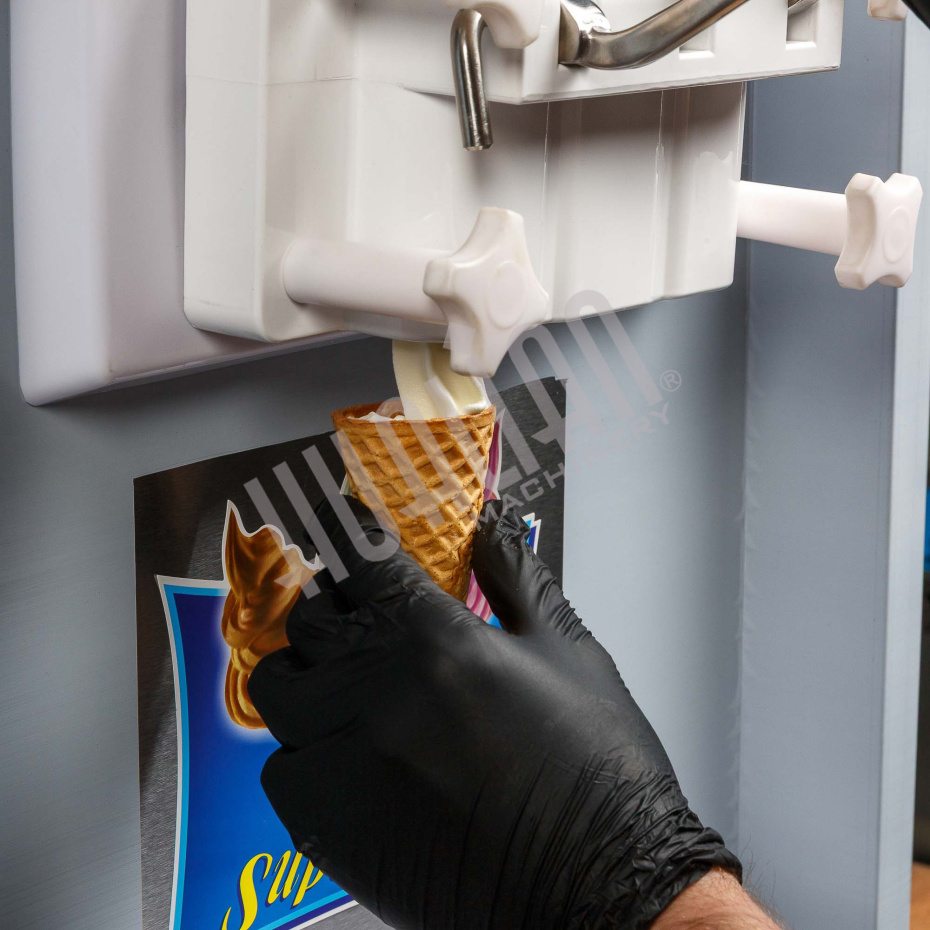 Фризер для мягкого мороженого HIM-03 с функцией ночного хранения и помпой (3 рожка) Hualian - Купить с доставкой по всей России - 12