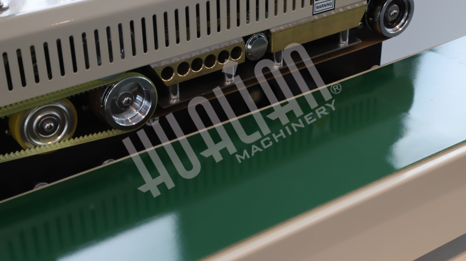 Роликовый конвейерный запайщик горизонтальный FRB-770I Hualian - Купить с доставкой по всей России - 5