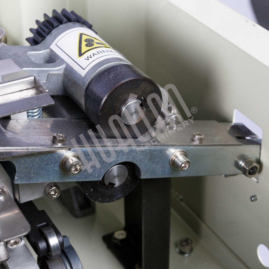 Полуавтоматическая стрейпинг-машина (закрытый стол) KZB-10H Hualian - Купить с доставкой по всей России - 16