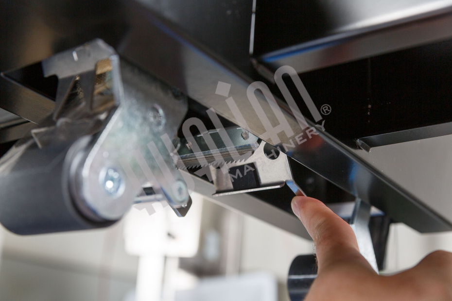 Полуавтоматический заклейщик коробов FXJ-4030A Hualian - Купить с доставкой по всей России - 23