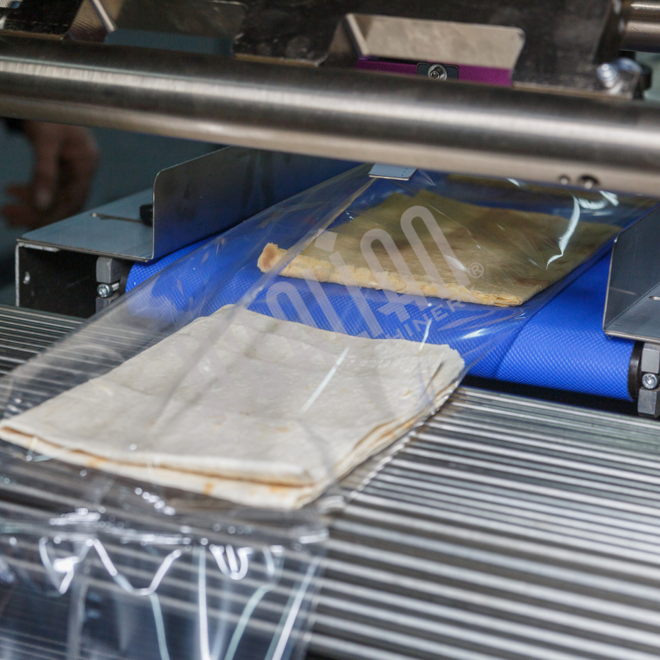 Горизонтальная упаковочная машина DXDZ-600XD (3 серв., H-110 мм, L не огр., W 145-285 мм, HL-1108, круг. отв., подбой, прок. пакета) Hualian - Купить с доставкой по всей России - 23