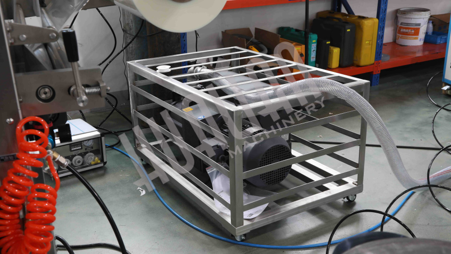 Термоформовочная машина HVR-420A  (180*128;360*192;180*192,газ.вод.охл-ль, струйный принтер) Hualian - Купить с доставкой по всей России - 11