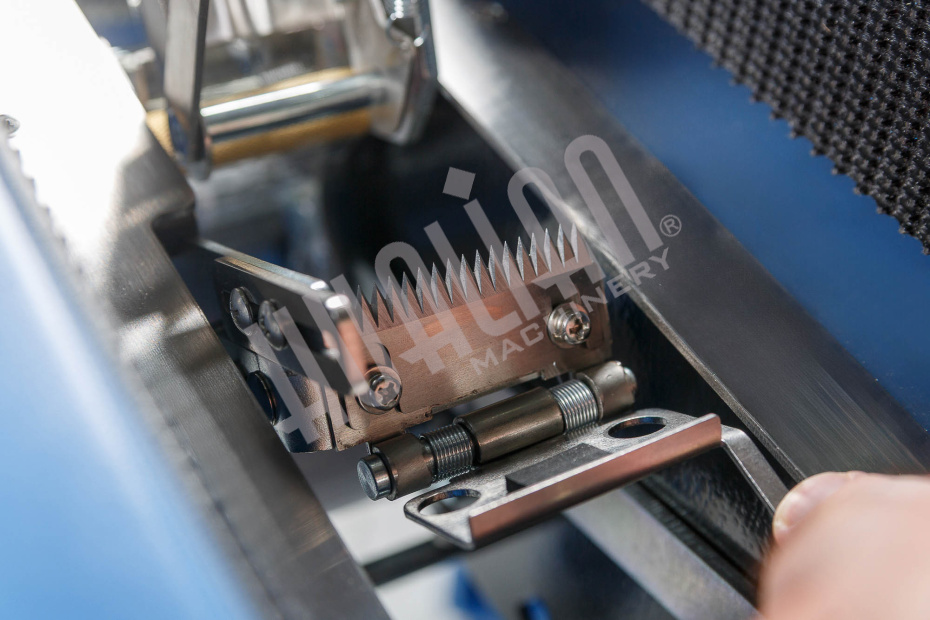 Полуавтоматический заклейщик коробов FXJ-4030A Hualian - Купить с доставкой по всей России - 25