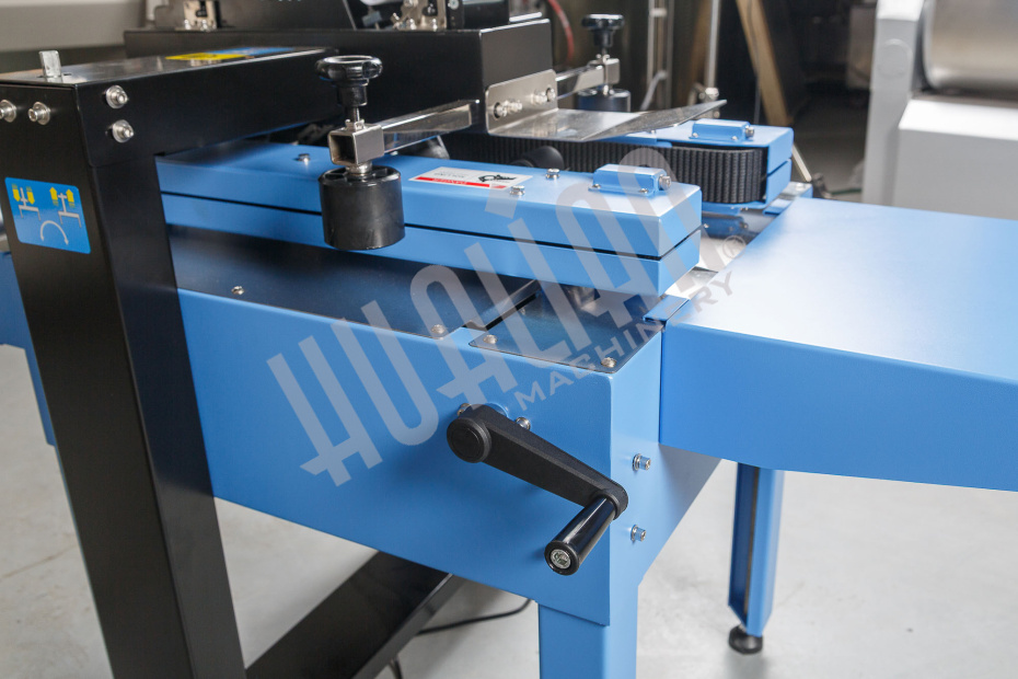 Полуавтоматический заклейщик коробов FXJ-4030A Hualian - Купить с доставкой по всей России - 18