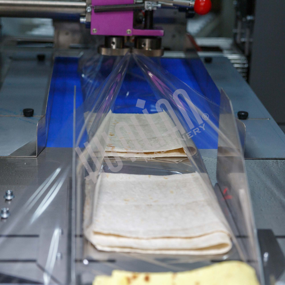 Горизонтальная упаковочная машина DXDZ-600XD (3 servo, лент. 250 мм, рег. форм., min bag L 180, H 120, трансп.попереч.запайки) Hualian - Купить с доставкой по всей России - 9