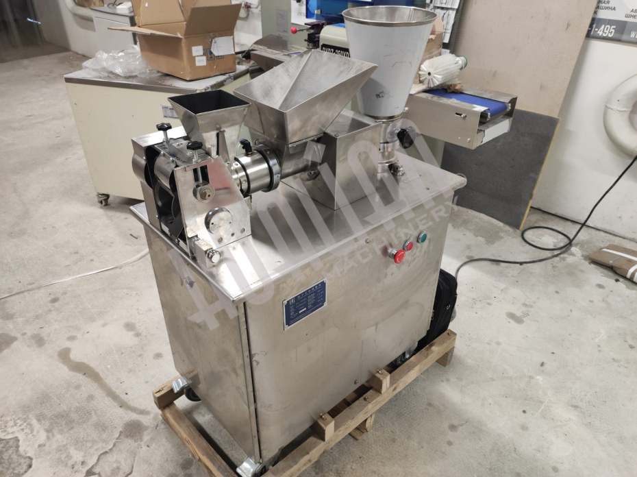 Автоматический пельменный аппарат (90*42*10) JGL-135-6A (7-8 гр.) HZ (Выставочный образец) Hualian - Купить с доставкой по всей России - 4